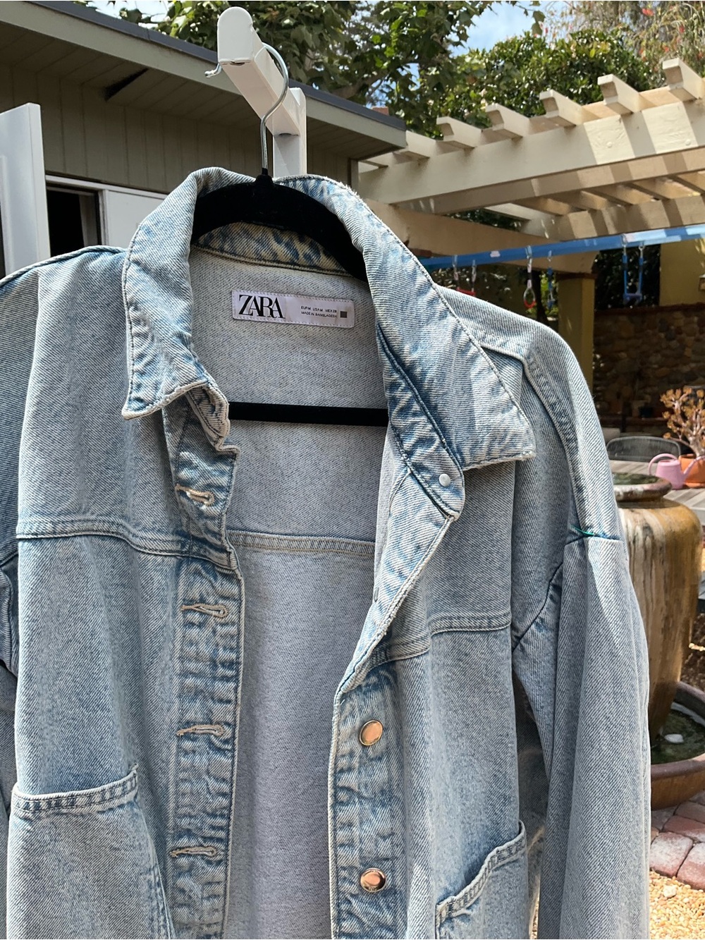 Zara Light Wash Denim Jacket in Pale Blue